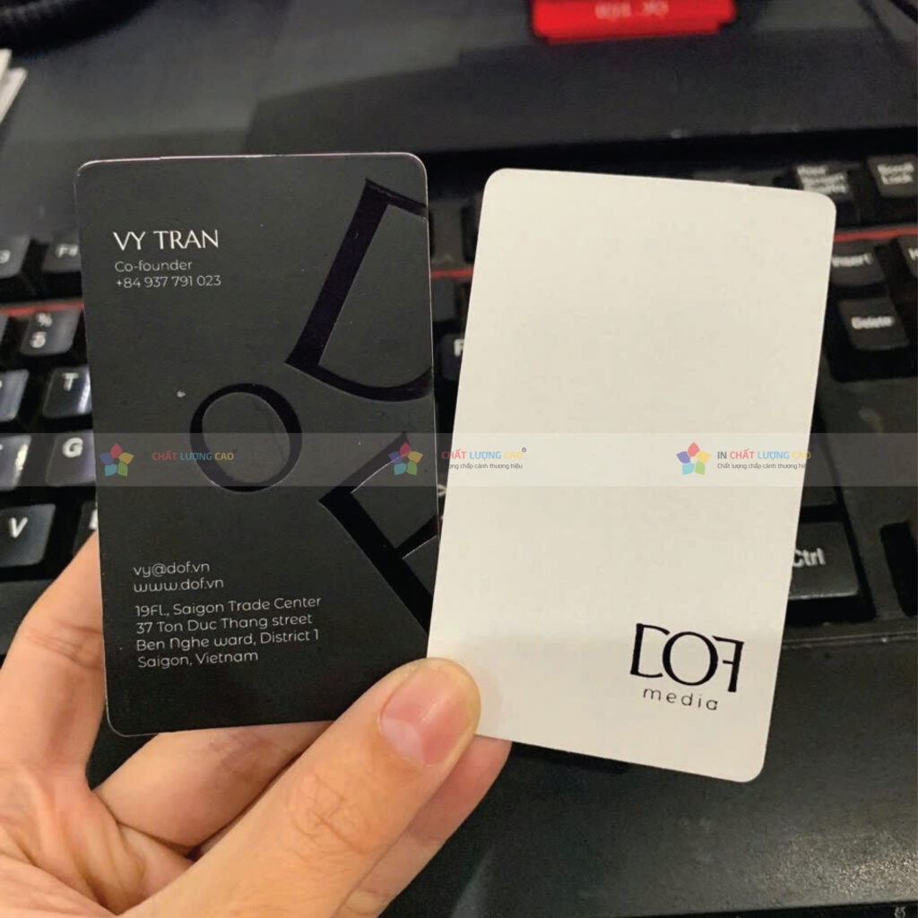 Danh Thiếp Ép Kim – Xu Hướng Thiết Kế Sang Trọng 2025